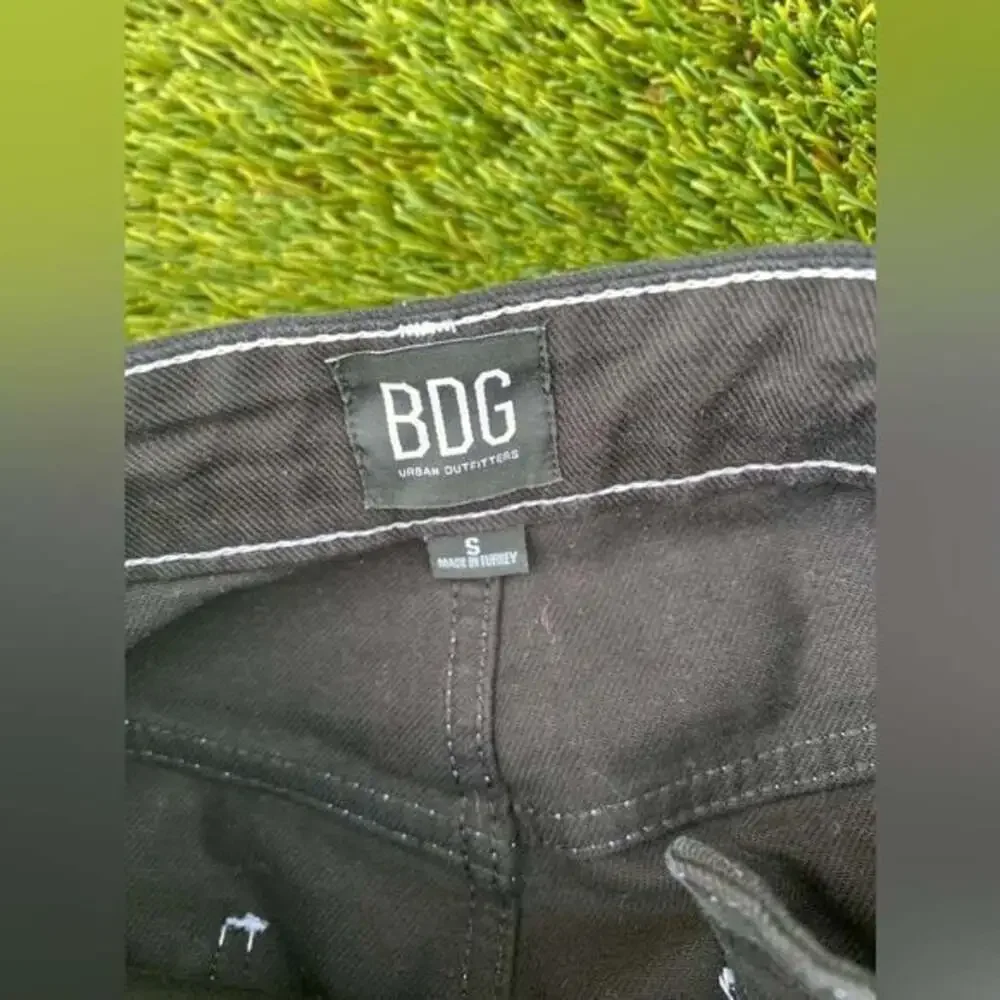 BDG‎ Urban Outfitters Black Denim Mini Skirt Button Fly Belted Sz S
